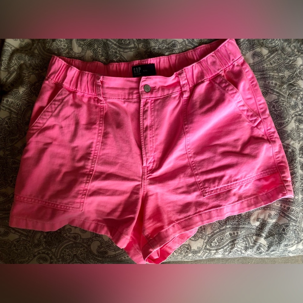 GAP Women's High Waist Pink Shorts